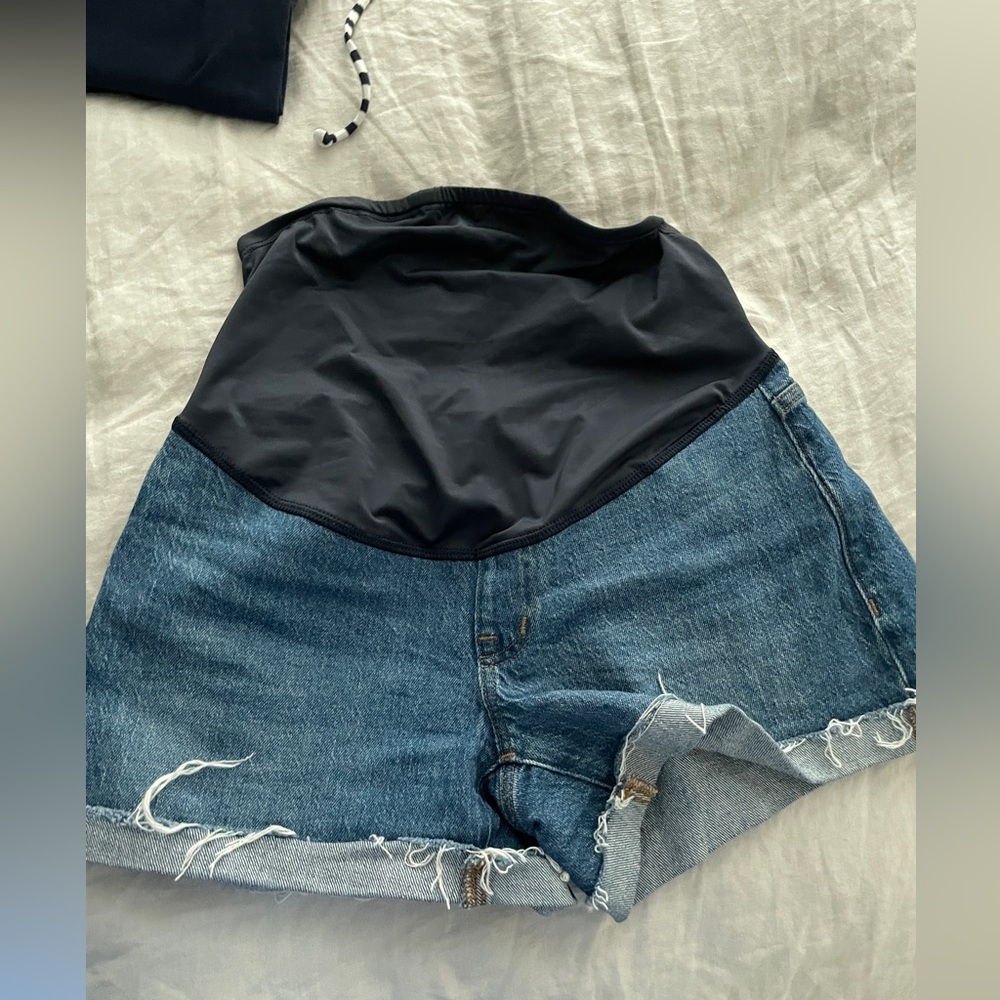 Madewell maternity shorts